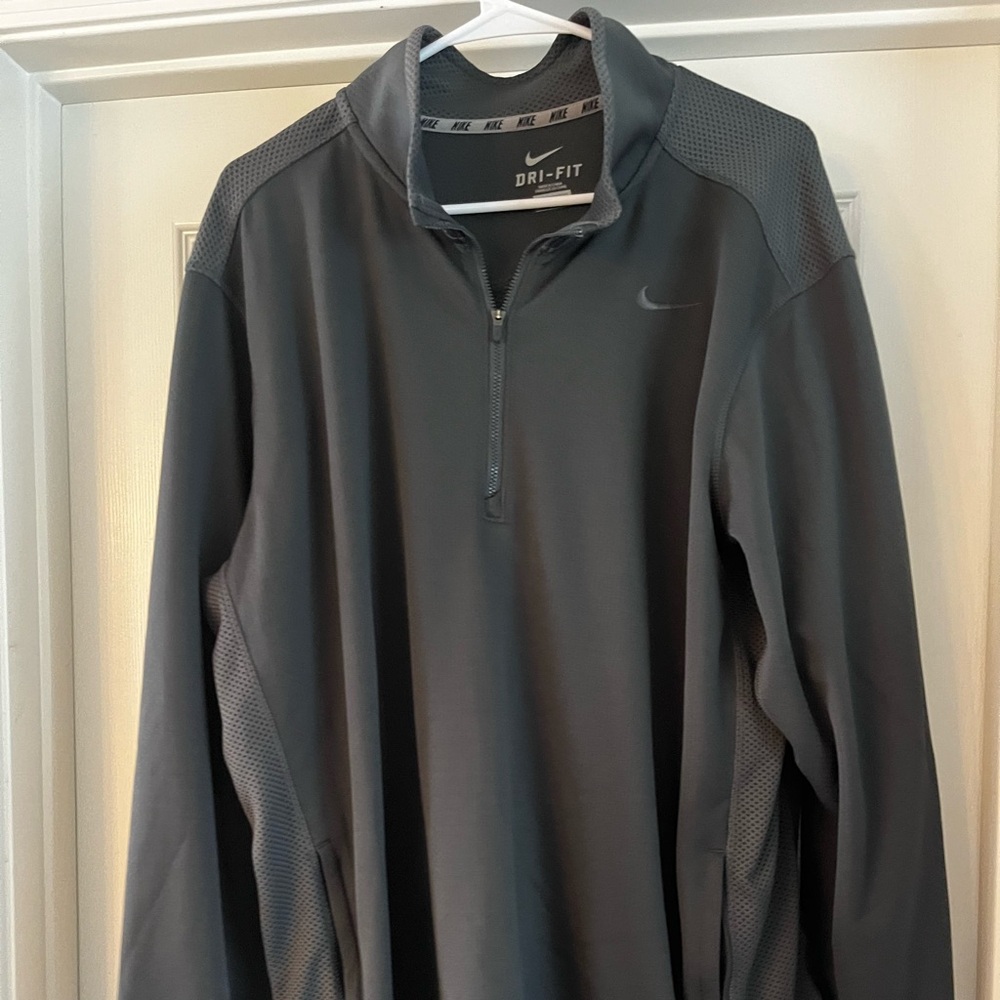 NIKE Mens Dri Fit Half zip pullover
